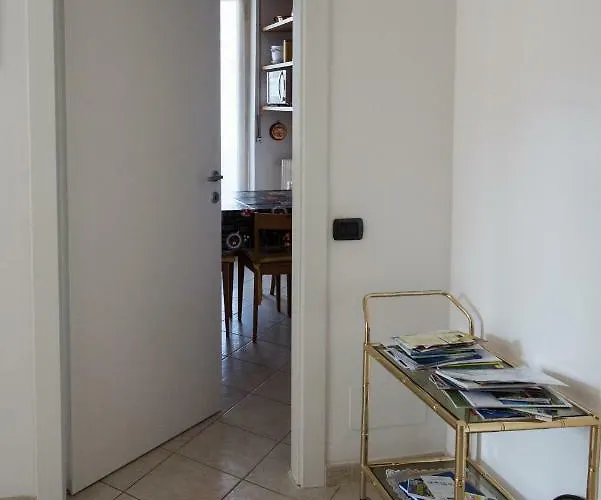 Silky House With Private Parking * Como