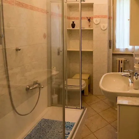 Apartamento Silky House With Private Parking *