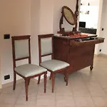 Silky House With Private Parking Apartment
