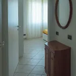Silky House With Private Parking Como