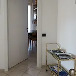 Silky House With Private Parking * Como