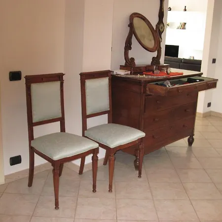 Silky House With Private Parking Appartement